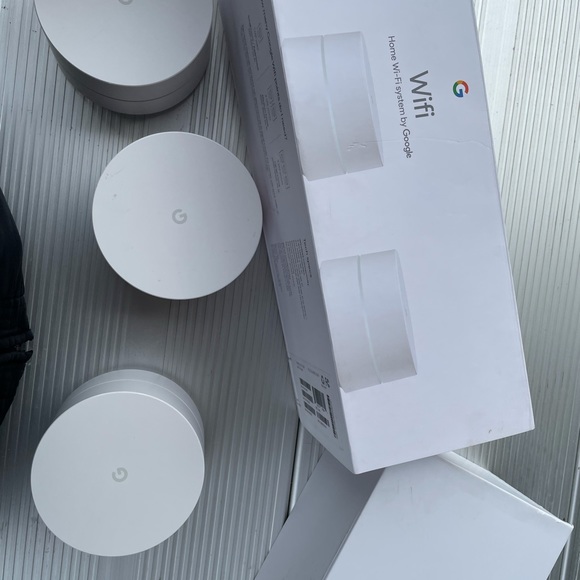 Google mesh WiFi system - Picture 2 of 3